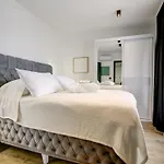 Lina By Interhome Svetvincenat