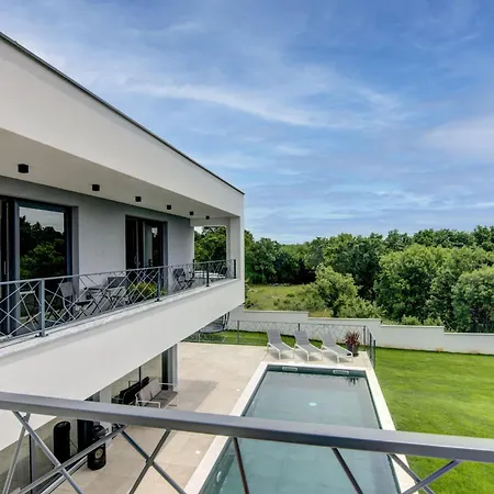 Villa Lina By Interhome