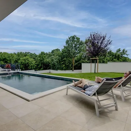 Lina By Interhome Svetvinčenat