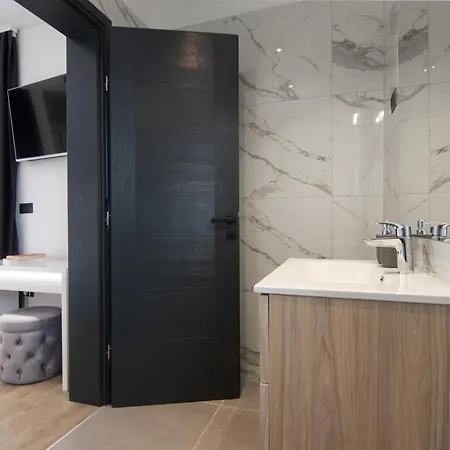 Lina By Interhome *